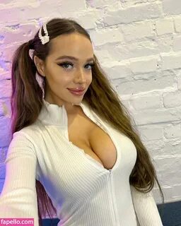 dasha255 / dashayur255 / madness.dy Nude Leaked OnlyFans/Patreon Photo #3 -...