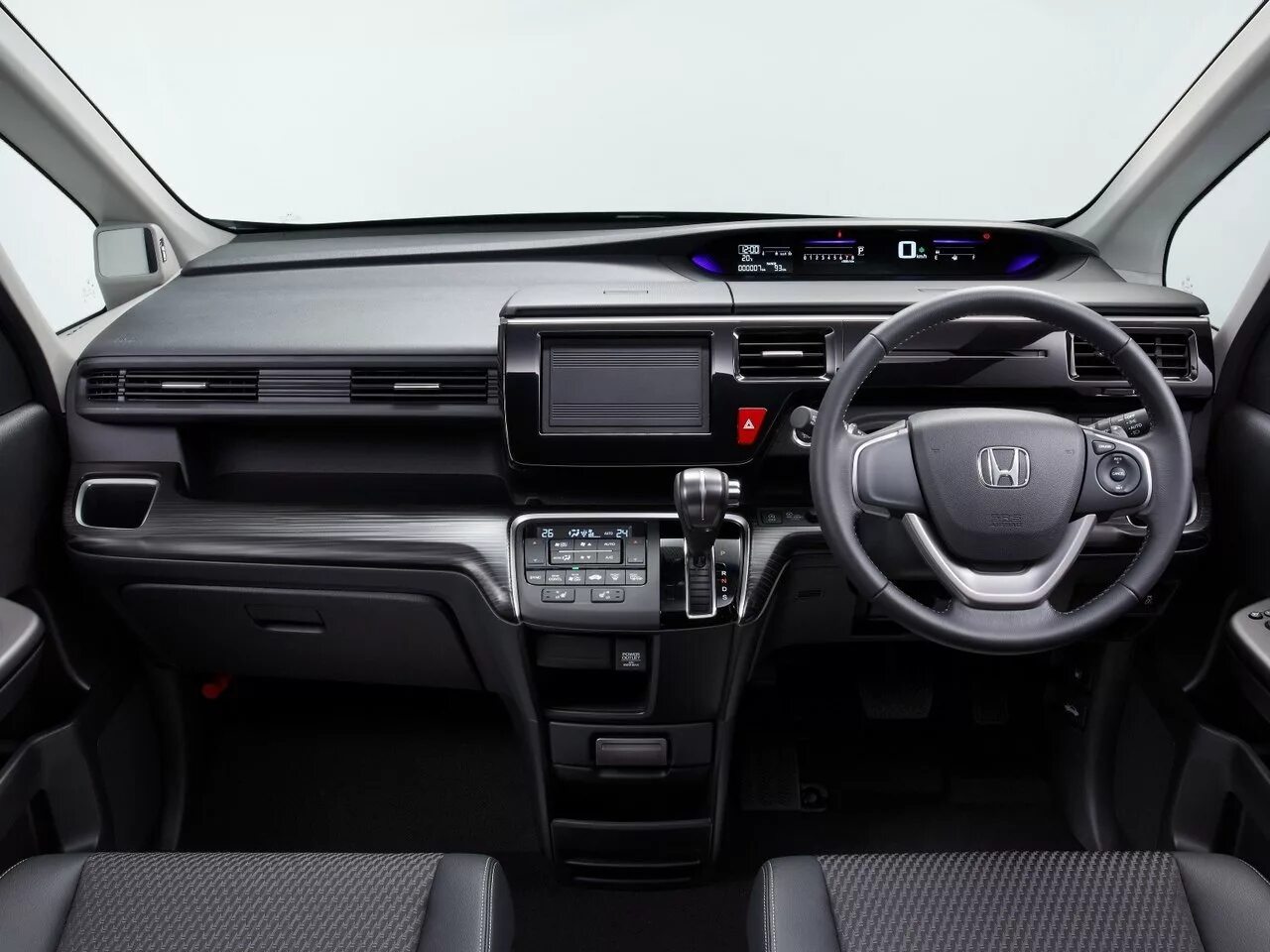 Хонда степвагон предохранители в салоне Купить б/у Honda Stepwgn V 1.5 CVT (150 л.с.) бензин вариатор в Москве: белый Хо