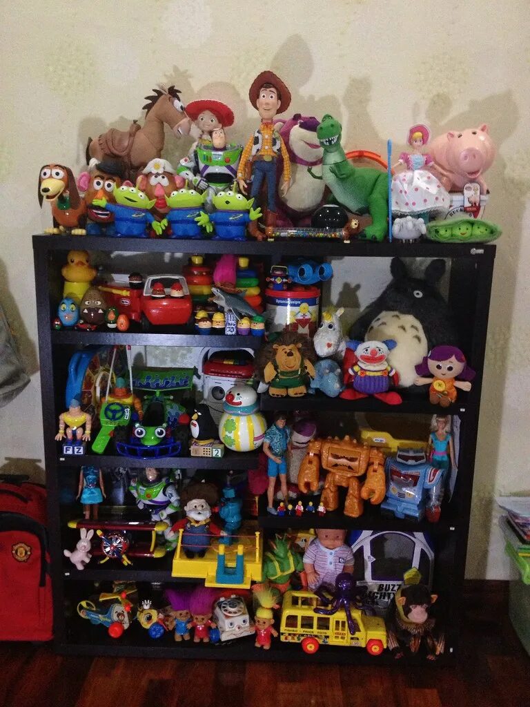 Toy story collection. Магазин игрушек «Toy story». История игрушек игрушки коллекция. История игрушек магазин. Toy collection
