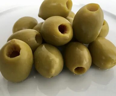 Оливки с косточкой
