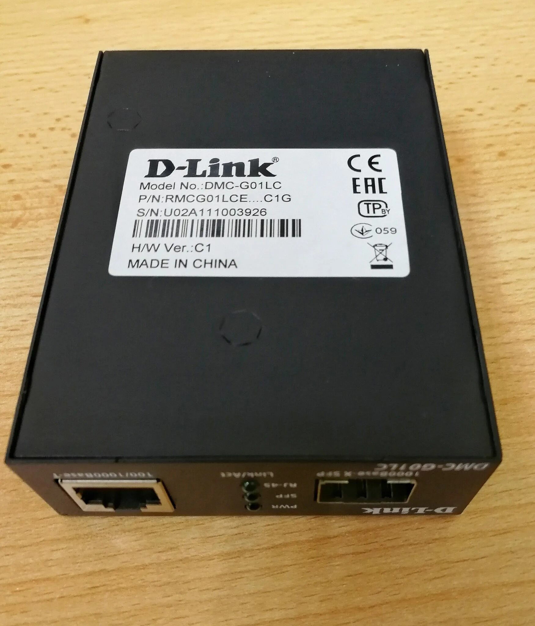 D-link DMC-g01lc. Медиаконвертер d-link-g01lc. Медиаконвертер DMC-g01lc. D-link DMC-g01lc/c1.