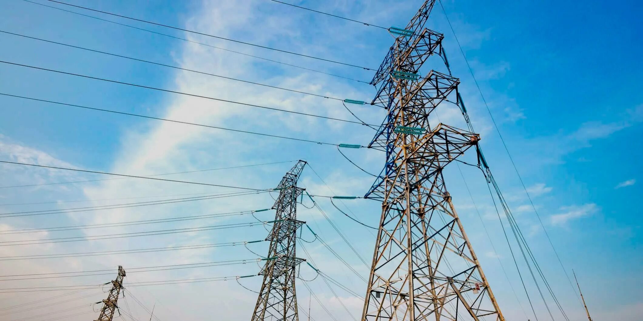 Линия электро. Overhead Power lines. Высоковольтная линия передачи электроэнергии. Высоковольтная башня. Линии электропередач Молдова.