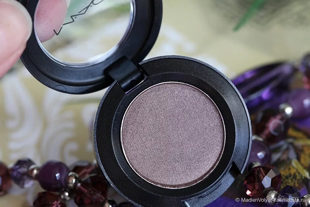 Mac eye. Mac satin taupe тени.