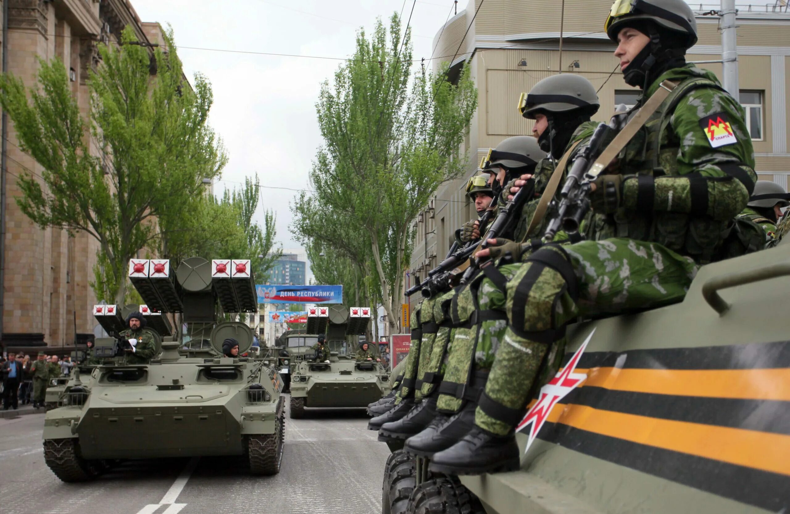 Одесса новости российские войска. Одесса новости российские войска. Российские войска в одессе. Одесса новости российские войска. Парад кораблей тихоокеанского флота владивосток.