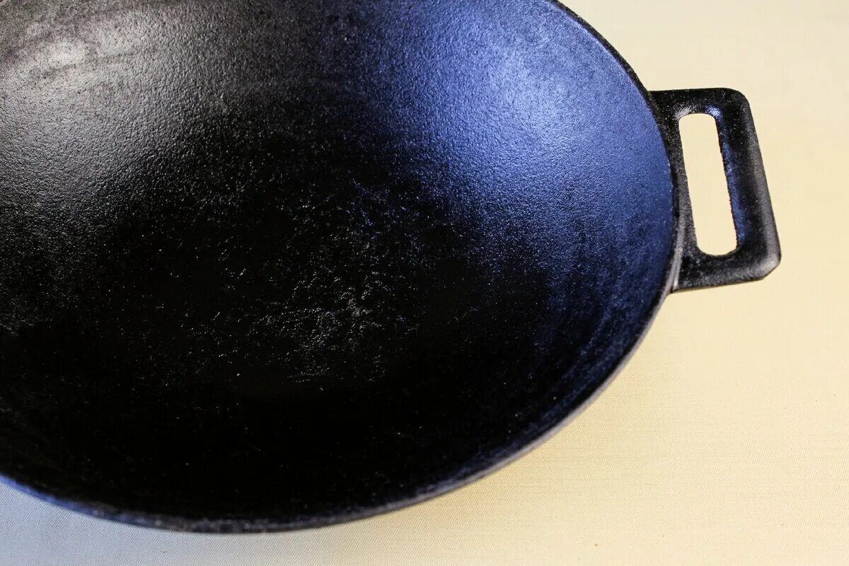 Чугун en. Чугун в медицине. Чугун en. Круг чугунный сч20. Старинный чугунный горшок.