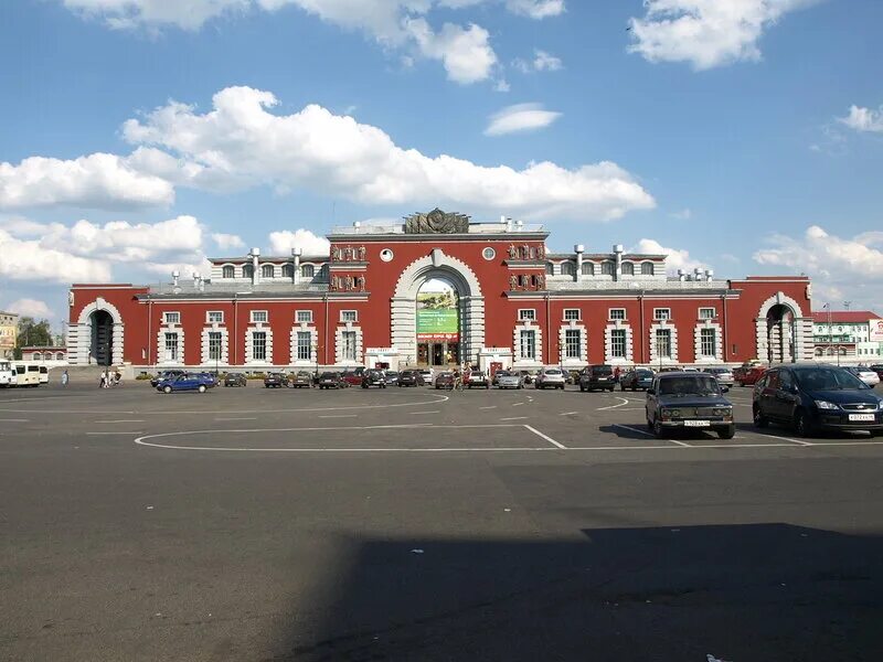 Доехать до жд вокзала курск. ЖД вокзал Курск. Железнодорожного вокзала г. Курск. Железнодорожный вокзал Курск, Курск. Вокзал города Курска.