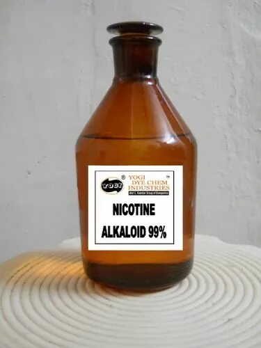 никотин в чистом виде. чистый никотин. чистый никотин. чистый никотин для электронных сигарет. цвет никотина в чистом виде.