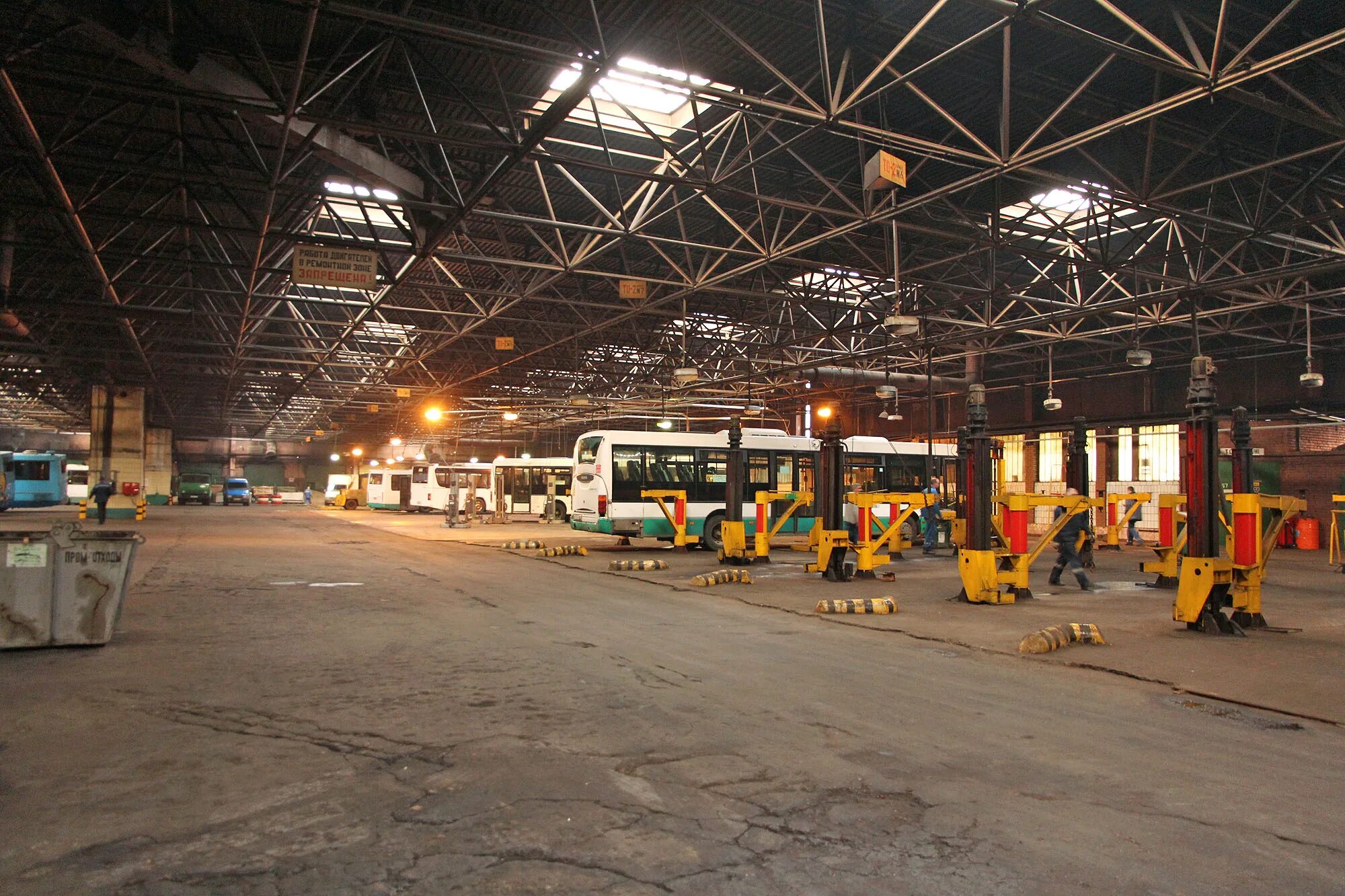 Автобусный парк 7 спб. Автобусный парк 5 спб. Ленинград. Автобусный парк 7 спб. Седьмой автобусный парк спб.