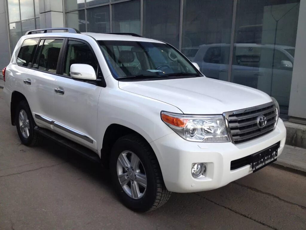Toyota land cruiser 200 2010. Обвес modellista prado 150. Ленд крузер 200 2013 белый. Land cruiser 200 2007. Какая категория класса у тойота прадо 150 21 год.