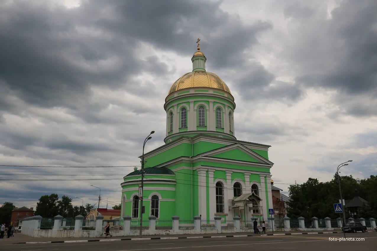 Интересные озеры. Троицкая Церковь Озеры. Храм в г Озеры Московская область. Озеры храм Святой Троицы. Церковь Святой Троицы (озёры).