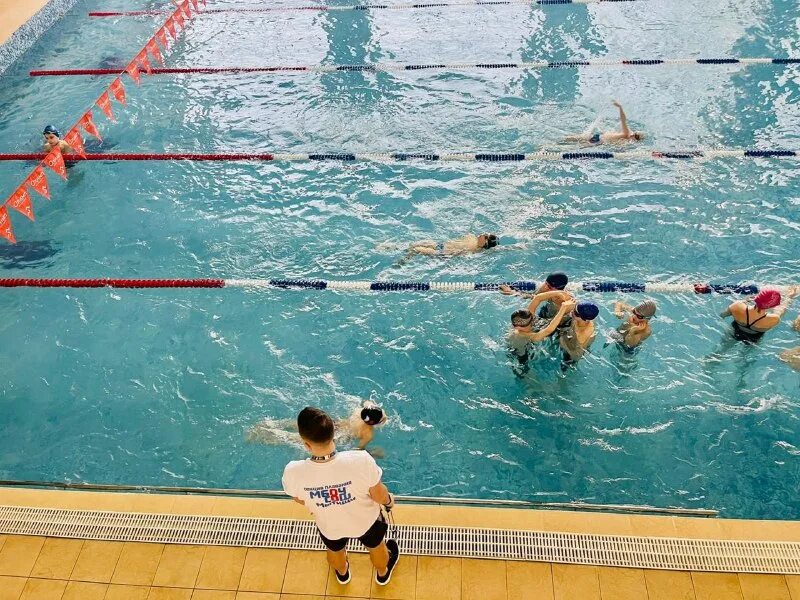 детские соревнования по плаванию и водному поло. секция плавания. секция плавания книга. набор в группу плавания. бассейн динамо в москве на водном стадионе.