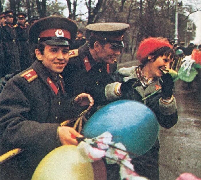 Новости советского союза. Советский союз 1990г. советский союз 1977. шарики ссср. воздушные шарики советского союза.