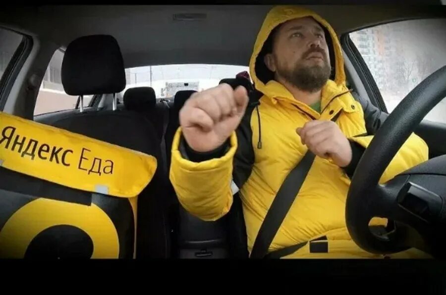 Доп заработок на своем автомобиле. Яндекс такси доход. Курьерская машина. Заработок в яндекс такси. Яндекс курьер.