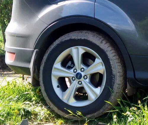 Форд куга на колёсах 215 65 16. Колёса куга м5. Резина на ford kuga 2 225 60 r18. Ford kuga 2 резина 225/65 r17. 235 60 17 форд куга.