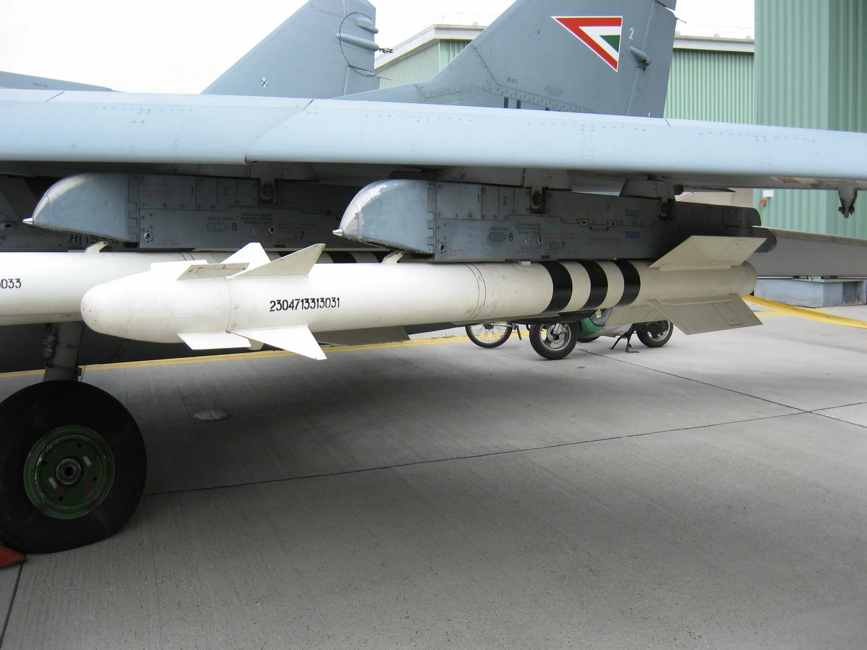 Ракета r-60. Управляемая ракета р-73 малой дальности. Ак74mb. Автомат калашникова 74м. Бояркин ак74мб.