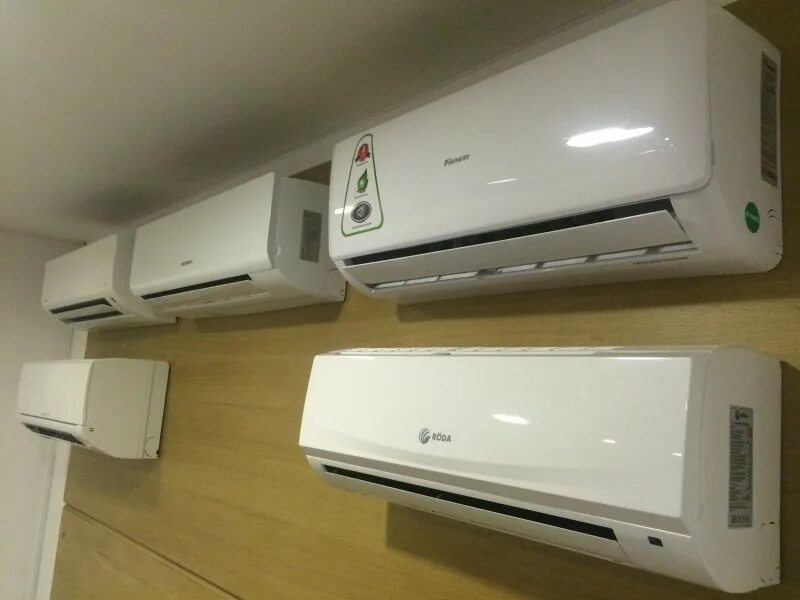 Electrolux fusion eacs-07hf/n3. Установленный кондиционер в квартире. Монтаж кондиционера. Ksgi21hfan1/ksri21hfan1. Монтаж кондиционера.