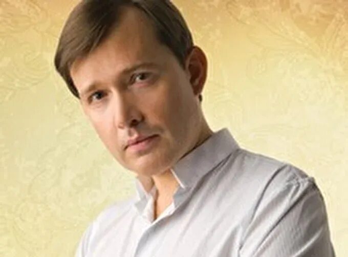 Личная жизнь Олега Погудина (жена и дети). Биография и карьера певца / Жены певц