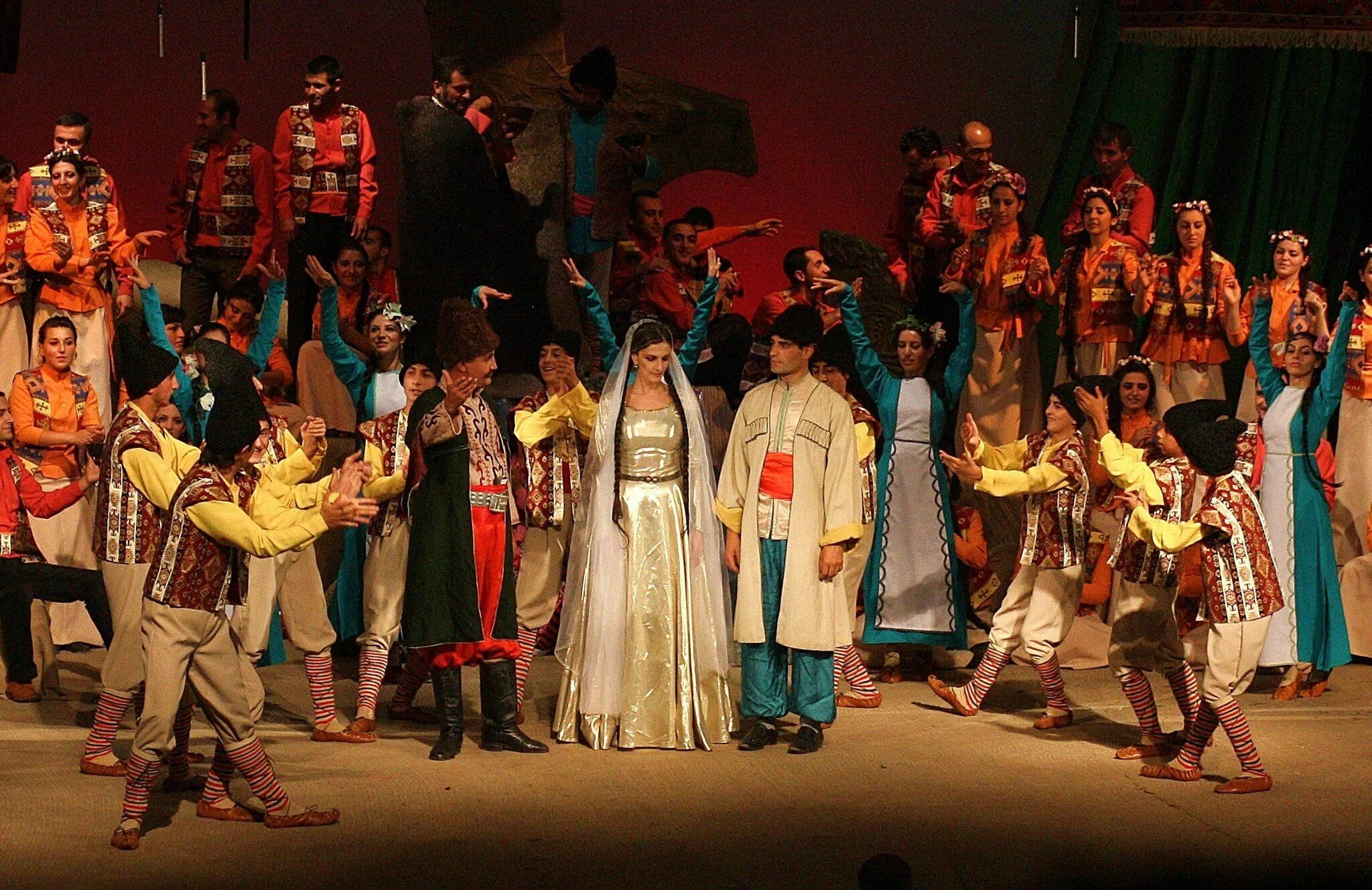Карин театры. Опера Ануш. Опера Армения. Армения танцы. Театр Армении.