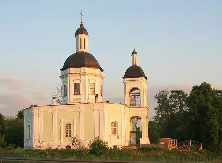 Ельдигино церковь троицы живоначальной. Усадьба ельдигино. Храм в ельдигино подольск. Усадьба армандов в ельдигино. Ельдигино храм.