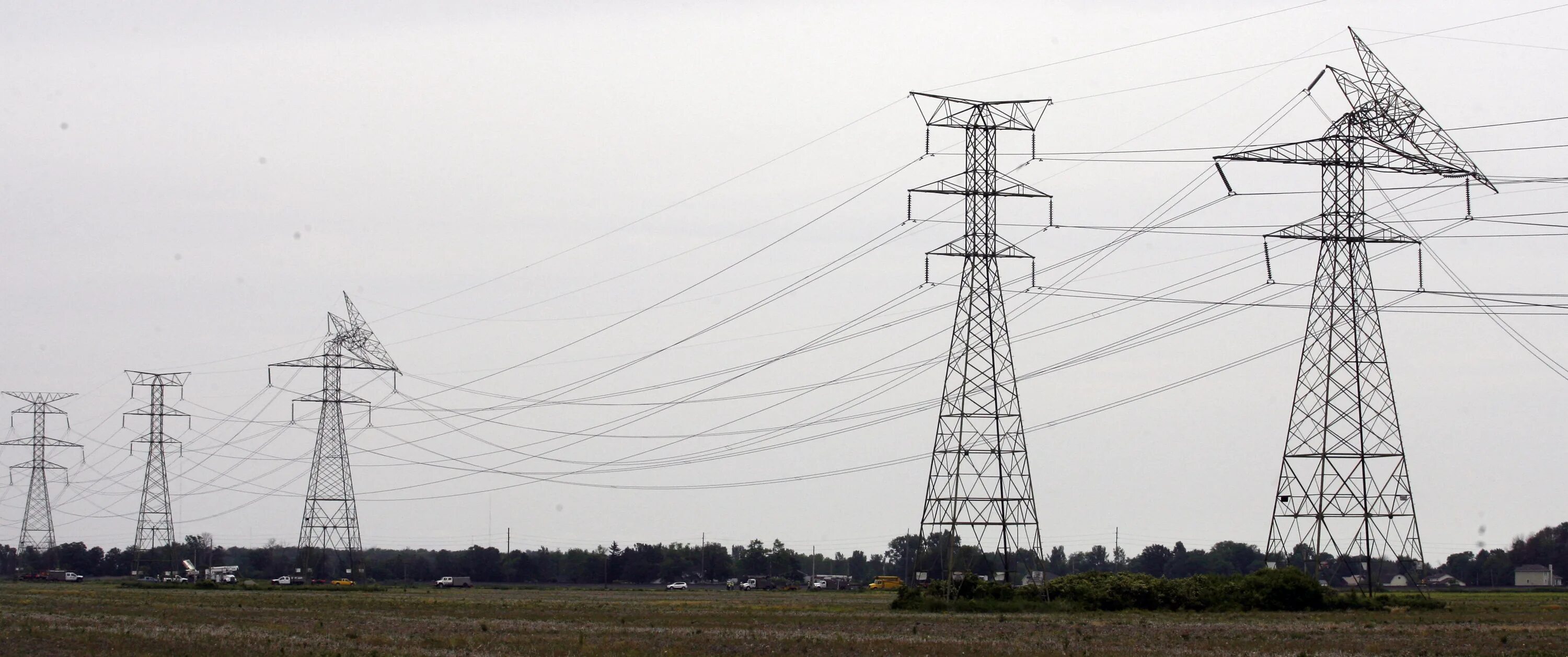 High voltage power. Связь по ЛЭП. Опоры 765kv. High Voltage line. High Voltage Power line disconnector.