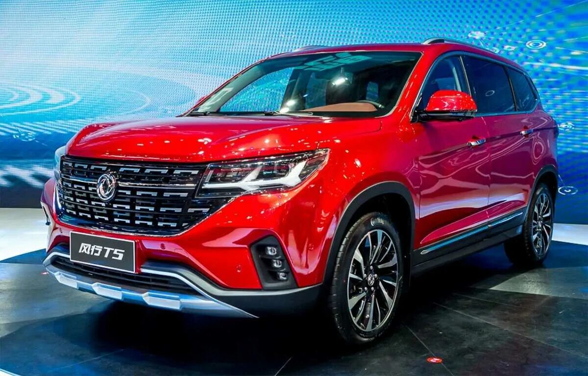 Донг фенг кроссовер. Dongfeng t5 2025. китайский кроссовер донг фенг. китайский кроссовер с 5. донг фенг 2025.
