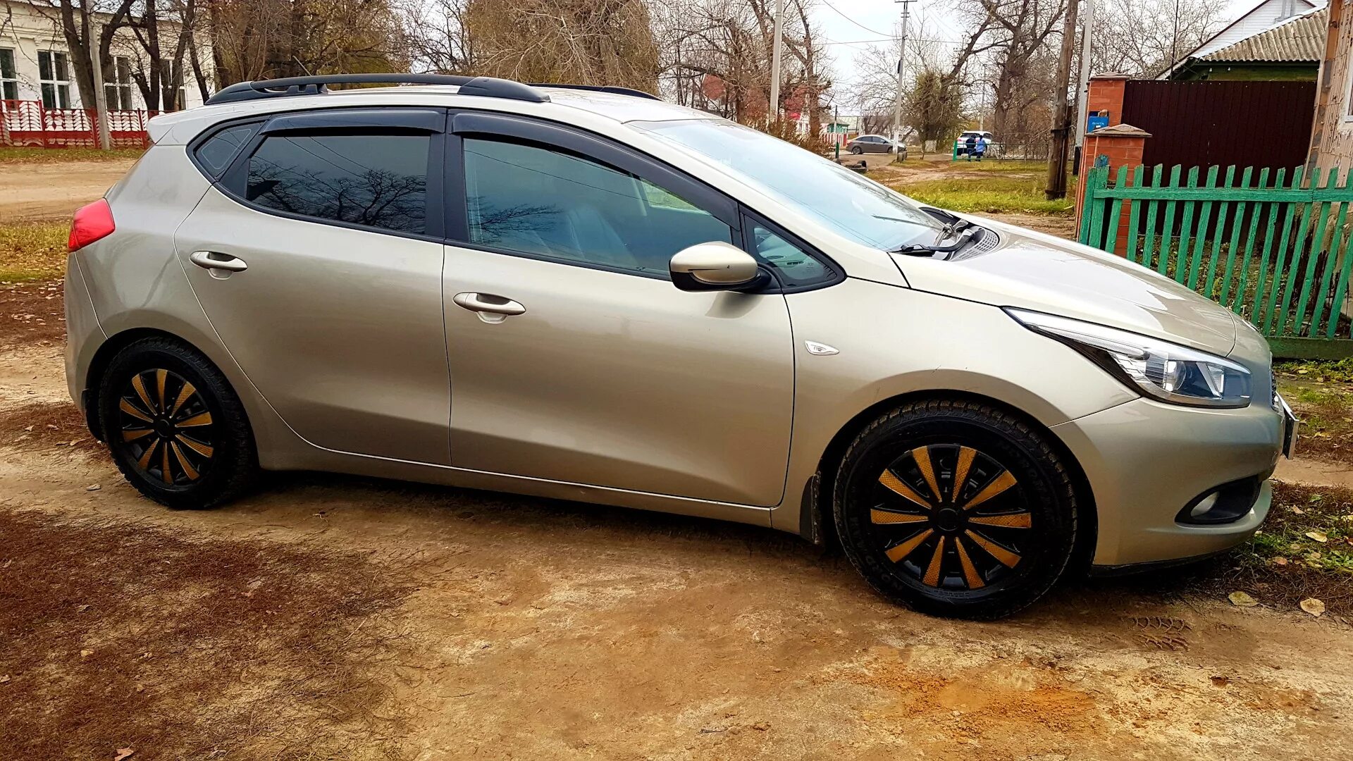 Рейлинги - KIA Ceed (1G), 1,6 л, 2012 года тюнинг DRIVE2