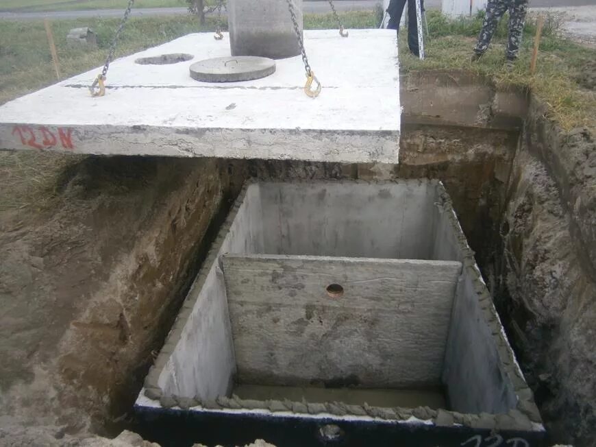 Бетонный септик октагон. Станции глубокой биоочистки. Септик октагон био. Септик монолит 2. Лучший бетонный септик.