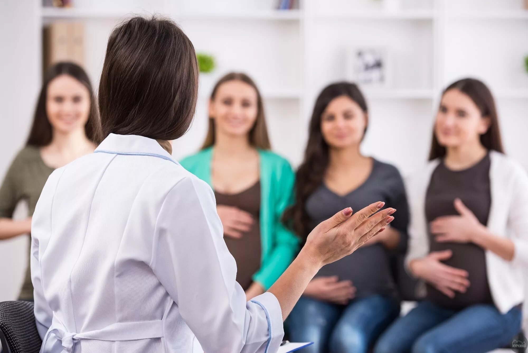 тренинг. бизнес тренинг для женщин. ораторское искусство. выступление перед аудиторией. посещение лекций.