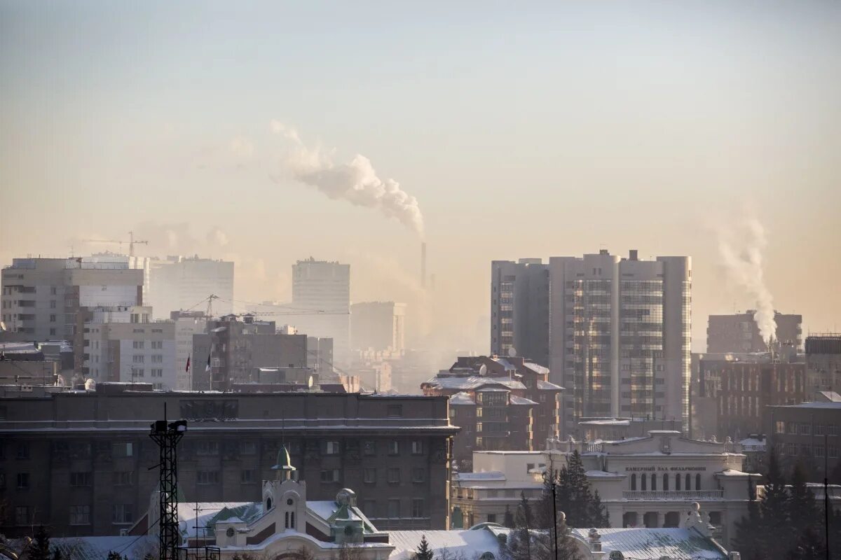 Пыль над Новосибирском. Новосибирск выбросы. Загрязнение воздуха в Новосибирске. Серый воздух. В воздухе висит пыль