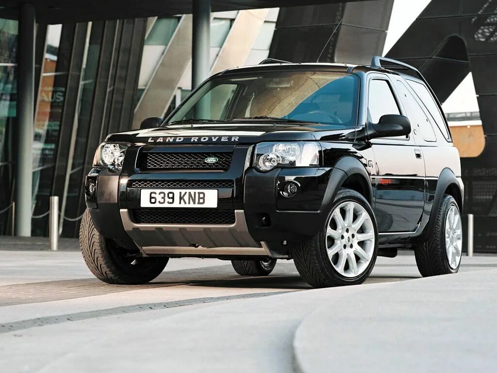 Купить ленд ровер фрилендер москва. Ленд Ровер Фрилендер 1. Land Rover Freelander 2. Ленд Ровер Фрилендер 2 2005. Ленд Ровер Фрилендер 2005.