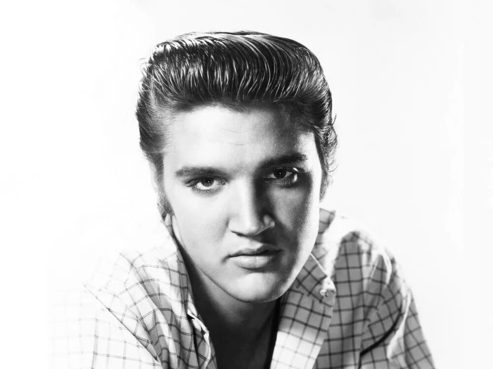 Сколько лет элвису пресли. Элвис пресли. элвис пресли фото. elvis aaron presley.