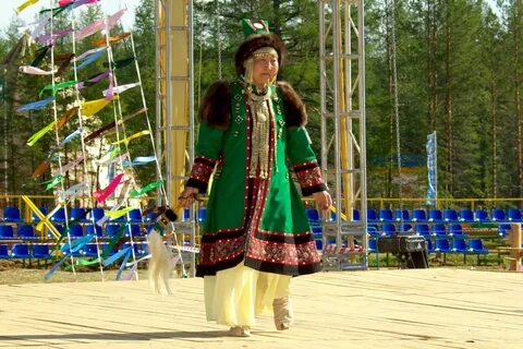 Национальный костюм якутов картинки