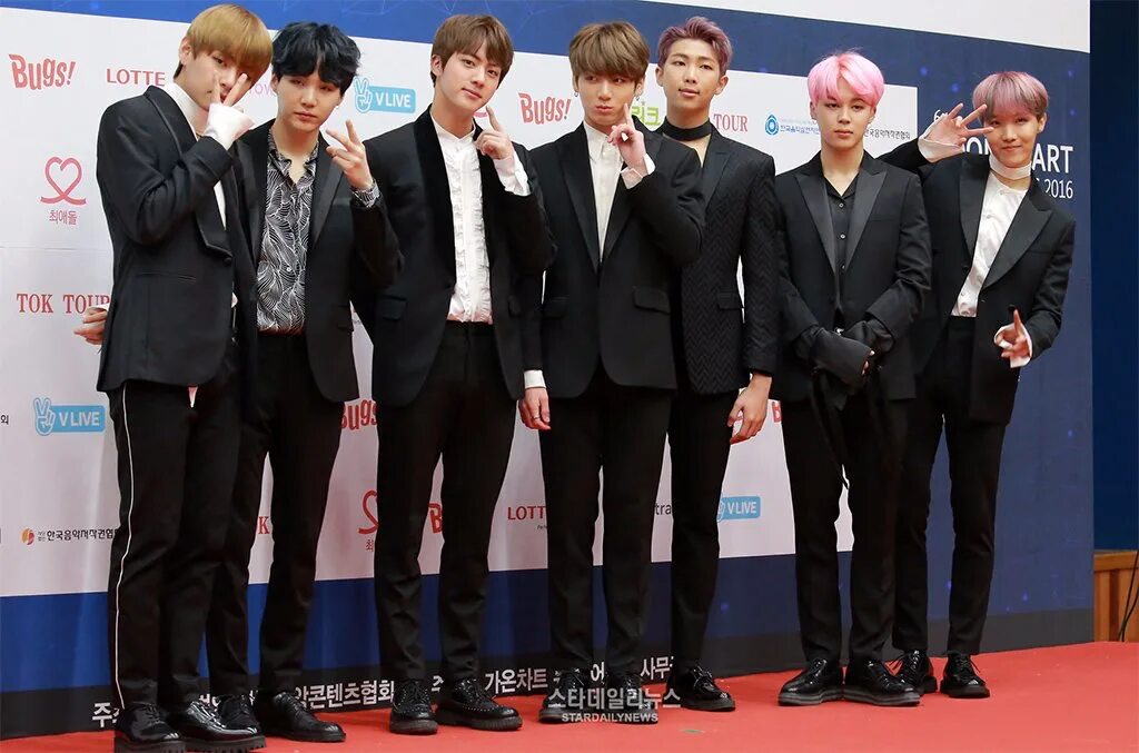 Смешные бтс. Bts 2017 6. награды бтс. смешные фото бтс.