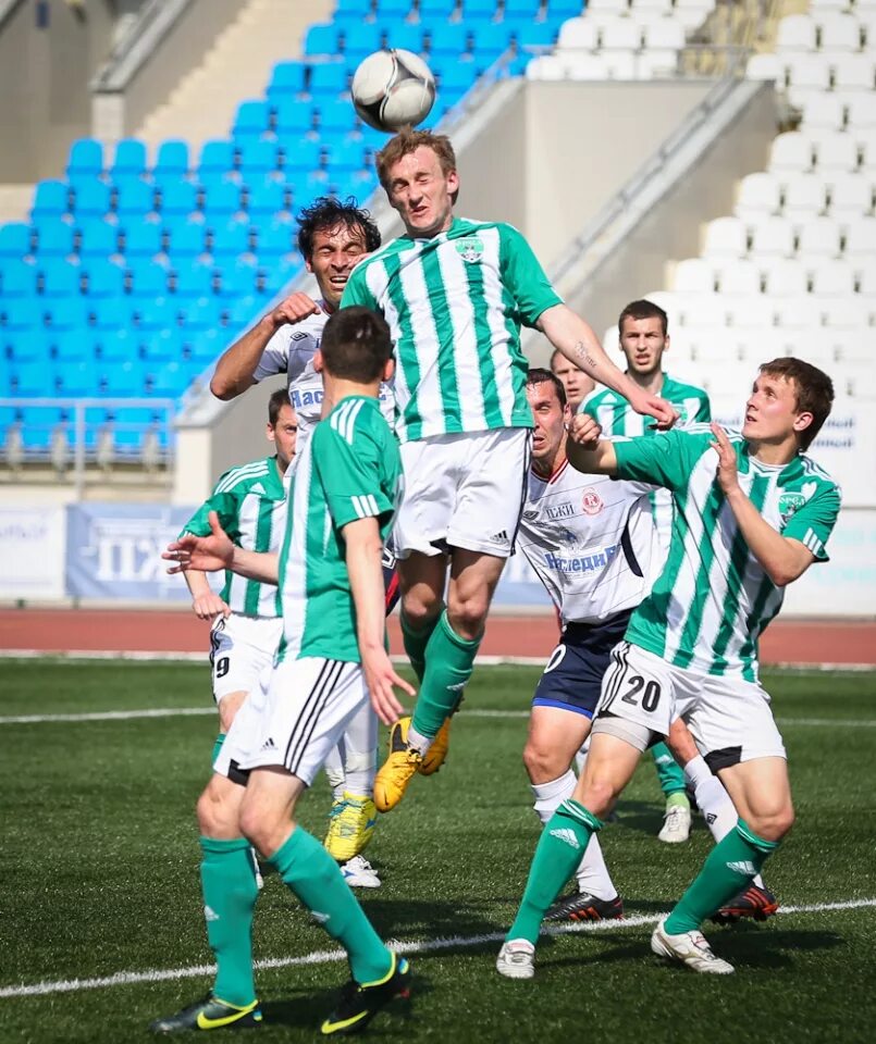 фк орёл 2006. фк «орёл» артем лукша. орел футбольный. футбольная команда с орлом. орёл (футбольный клуб).