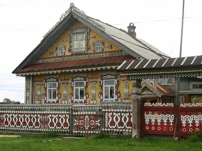 Национальные дома россии