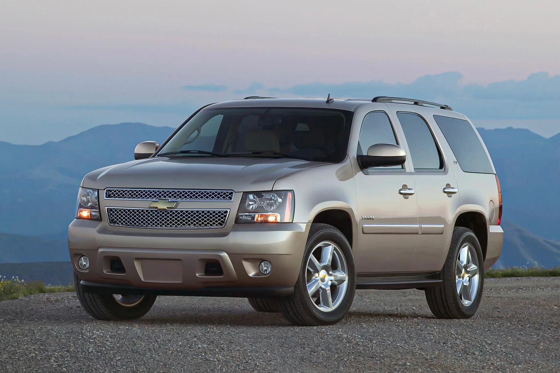 Chevrolet tahoe 2014. Chevrolet tahoe gmt900. шевроле тахо 2007.