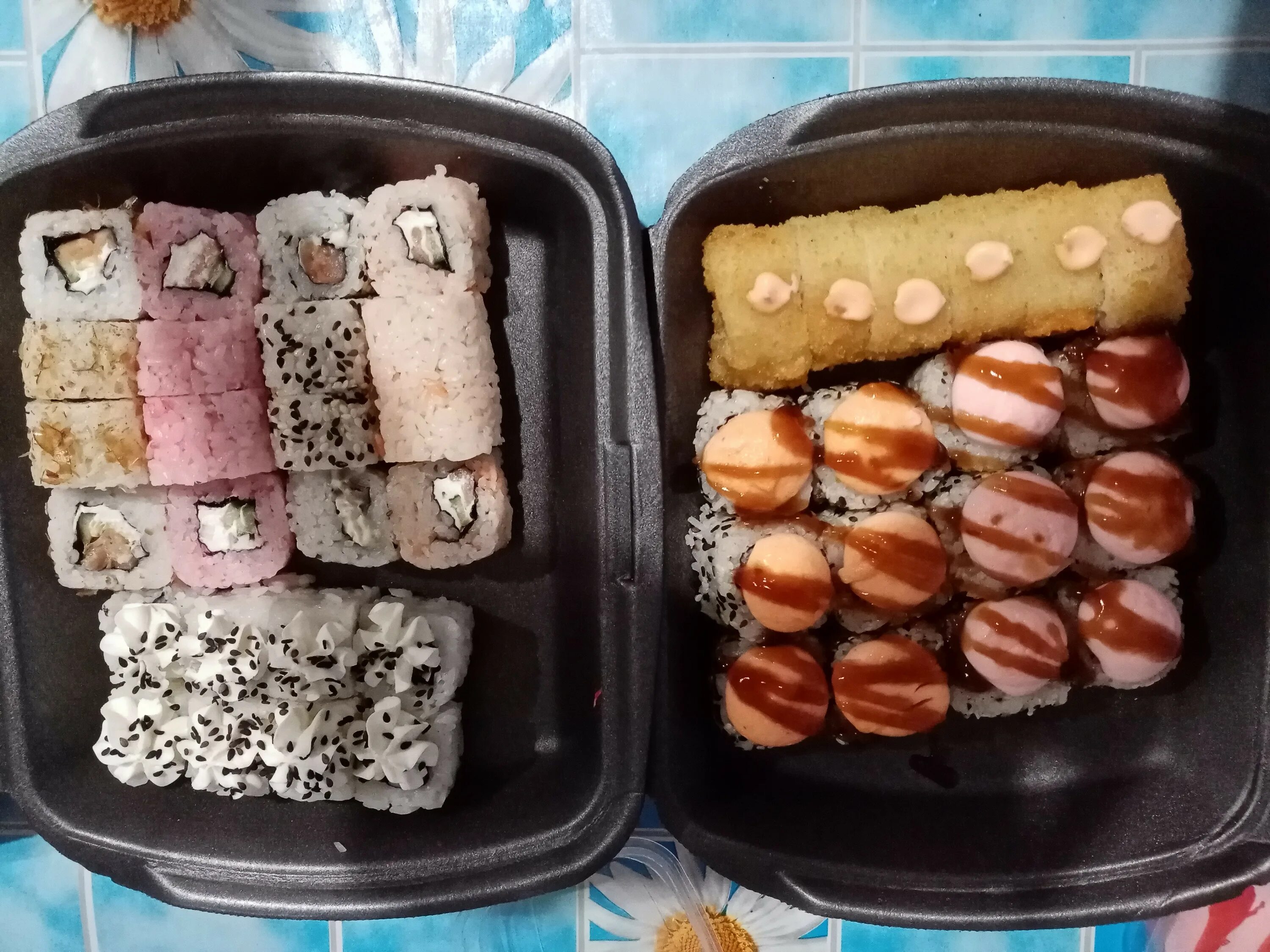 Суши радуга вкуса. Роллы радуга вкуса. Суши сет бомба. Роллы радуга вкуса чебоксары. Радуга вкуса (казань, аграрная улица, 2).