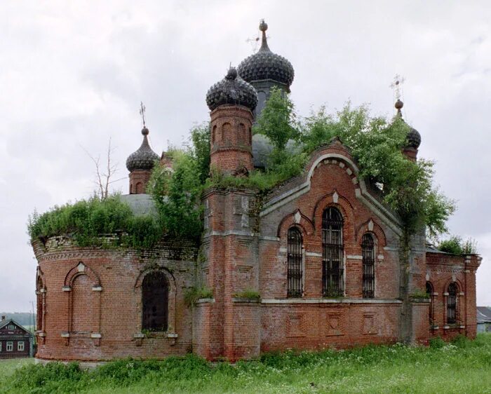 Никольское комсомольская. Храм Николая Чудотворца Никольское Ивановской области. Село Никольское Ивановская область Комсомольский район. Писчугово Церковь Преображенская. Писчугово Комсомольский район Ивановской области.