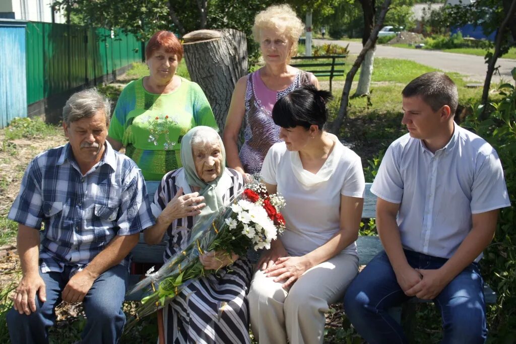 Погода в гулькевичи. Гулькевичи Совхоз. Ветераны Гулькевичи. Х Журавлев Гулькевичский район. Гулькевичский район фото.