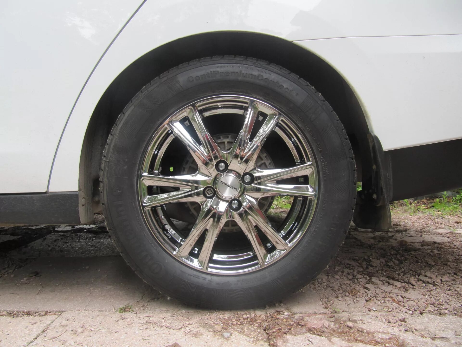 Шины 205 новые. Колёса 205/60 r16. колеса 205/60/16. 205/60r15 almera g15. колесо р16 205,60.