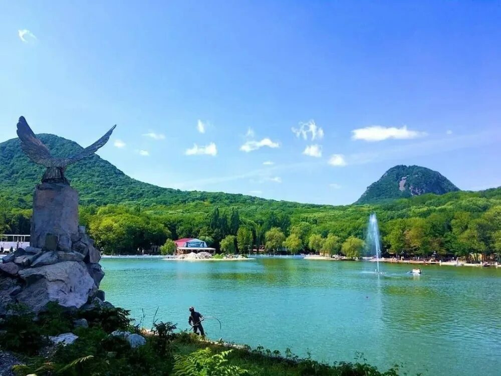 Оао холод пятигорск. Завод холод пятигорск. Курортный музей пятигорск. Фирмы города пятигорска. Пятигорск орел с видом на машук.