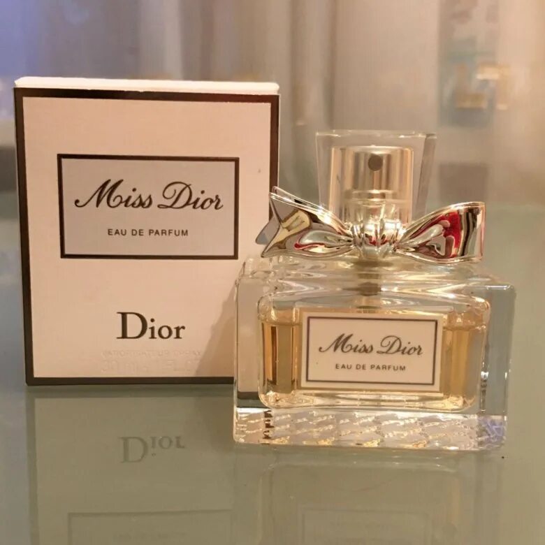 Самые хорошие духи отзывы. Christian Dior Miss Dior Eau de Parfum. Dior Miss Dior EDP. Miss Dior духи 30 мл. Диор Мисс диор Еау де Парфюм.