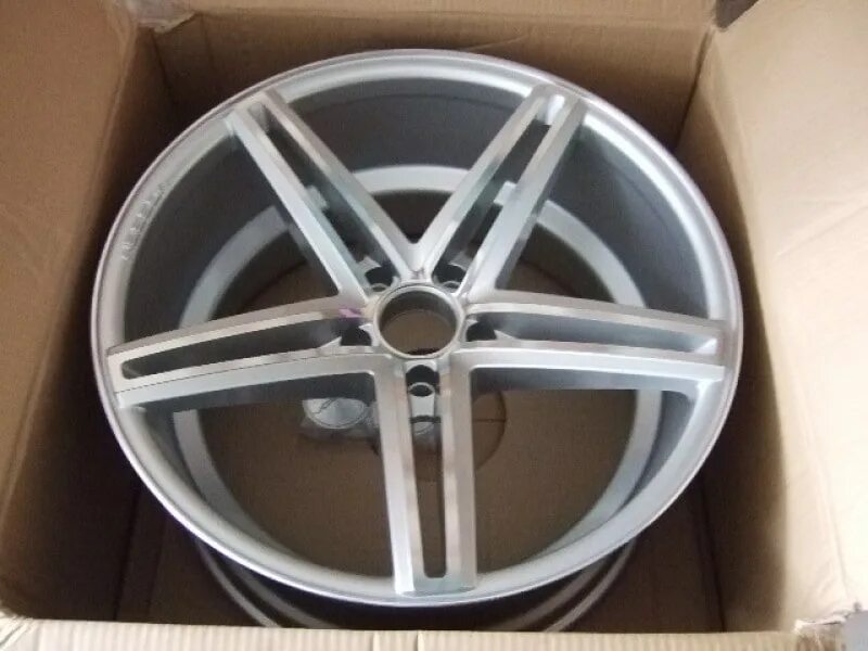 Диски воссен 16 5 114.3. Диски Vossen cv5 r19 5x114.3. Vossen cv5 4 98. Vossen cv5 r16 4x98. Воссен cv5 серебро.