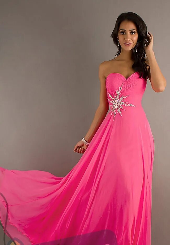 Красивое розовое платье. Красивые вечерние платья. Платье вечернее длинное. Девушка в Вечернем платье.