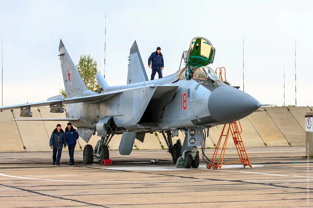 Что такое миг. Миг-31бм. самолет миг-31бм. истребитель-перехватчик миг-31. миг 31.