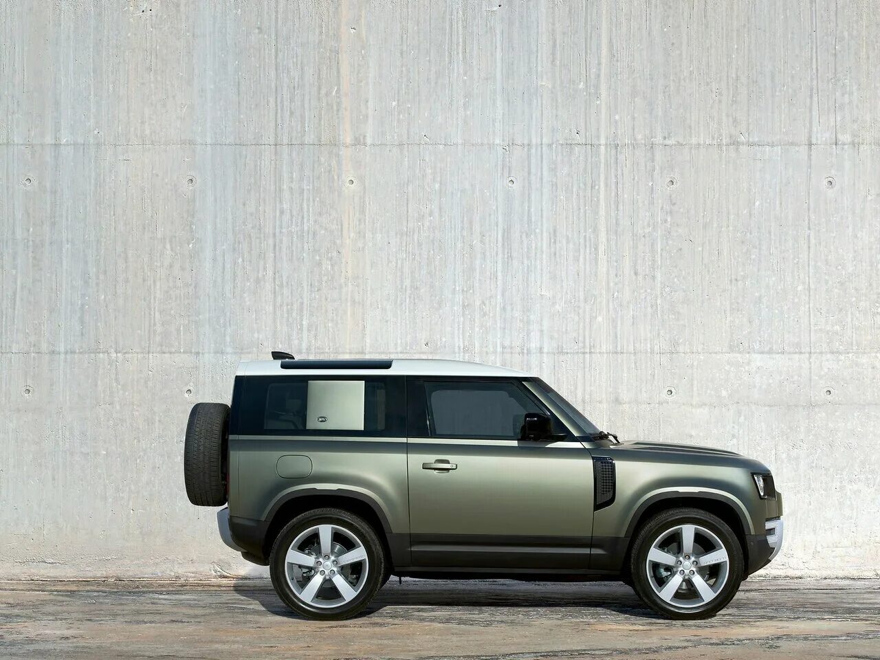 Ленд Ровер Дефендер 2021 3 двери. Ленд Ровер Дефендер 3. Land Rover Defender 3 Door 2020. Ленд Ровер Дефендер 2020 3 двери. Defender 3.0