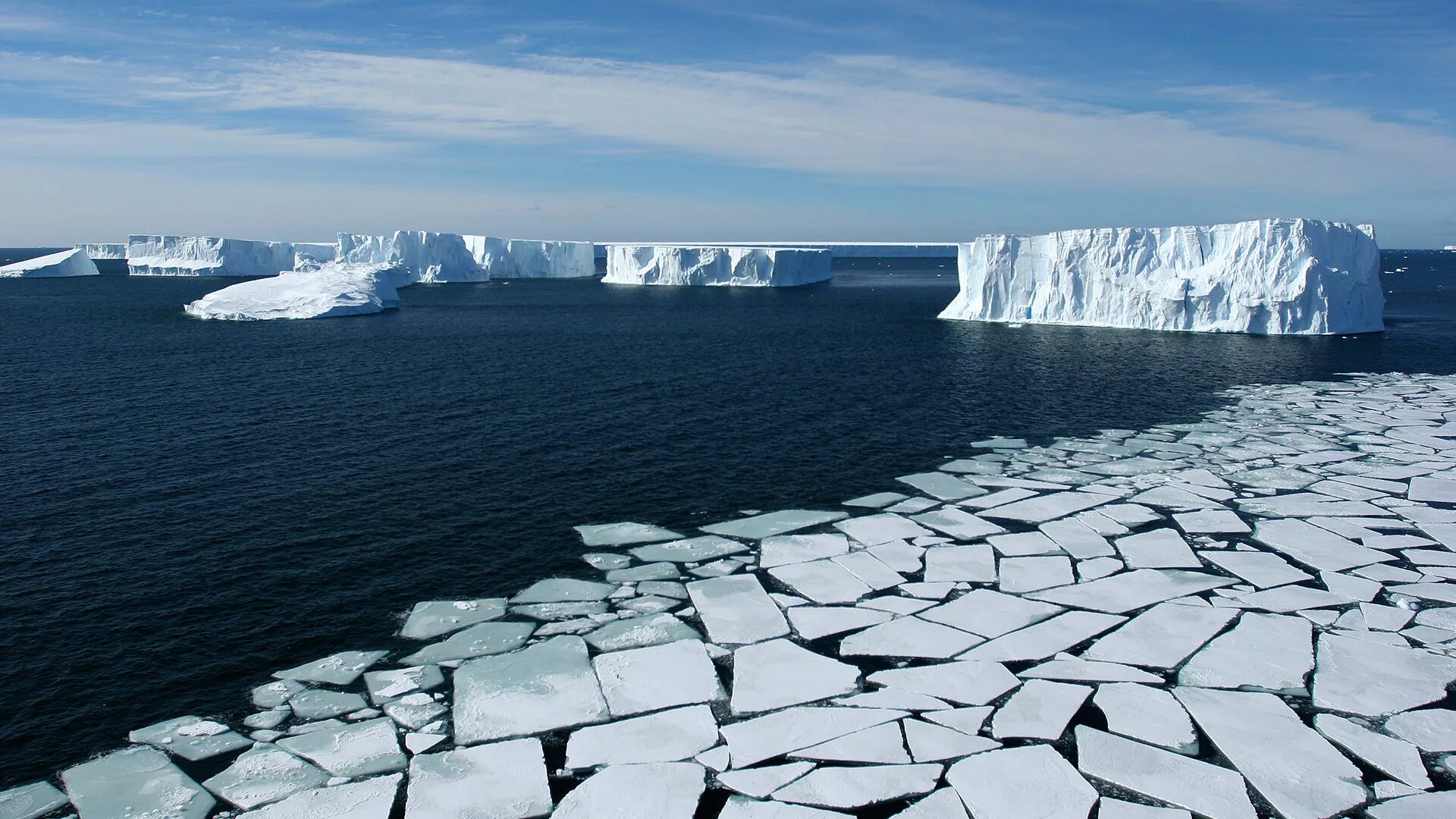 Ice feature