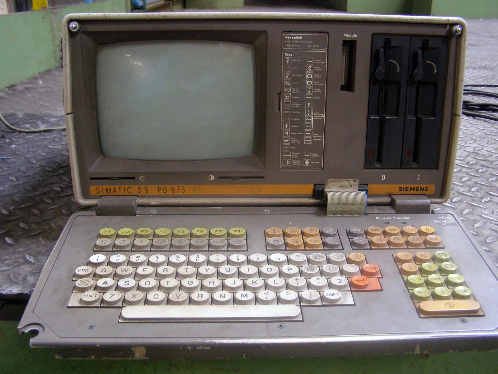 Simatic field pg. Siemens simatic s5 pg685. simatic s5 pg 675. simatic s5 pg 635. программатор siemens simatic s5.