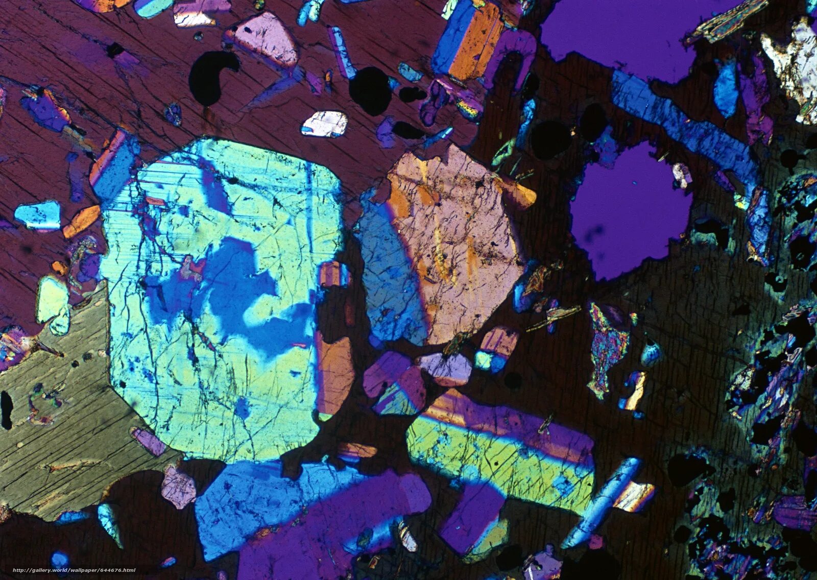Кристаллы под микроскопом. Изучения кристаллов под микроскопом. Цеолиты Кристаллы под микроскопом. Краска под микроскопом.