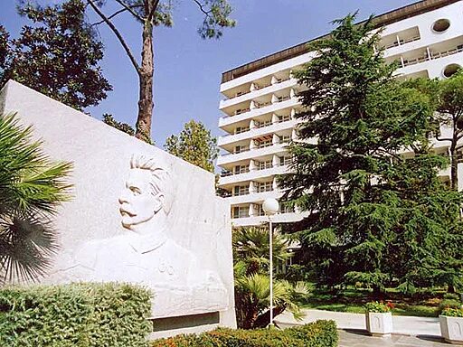 Сочи санаторий с жкт. Зелёная роща санаторий сочи. Санатории виктория кисловодска массажи. Пансионат бургас сочи. Сочи санаторий с жкт.